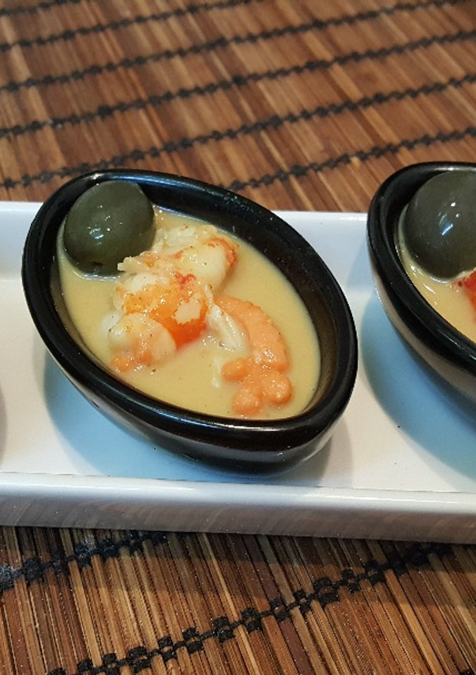 Una foto de Tapa de gambón leche de coco y curry