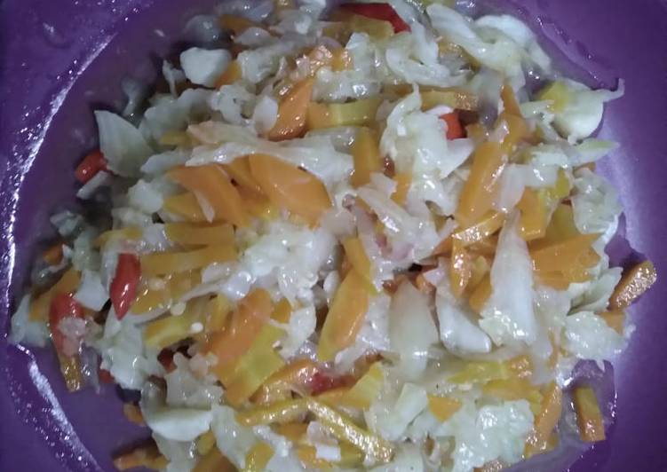 Cara Membuat Tumis wortel dan kol yang Bikin Ngiler