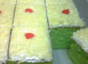 Foto resep Bolu pandan irit telur & no obat2tan tapi gendut.. hihi ^_^