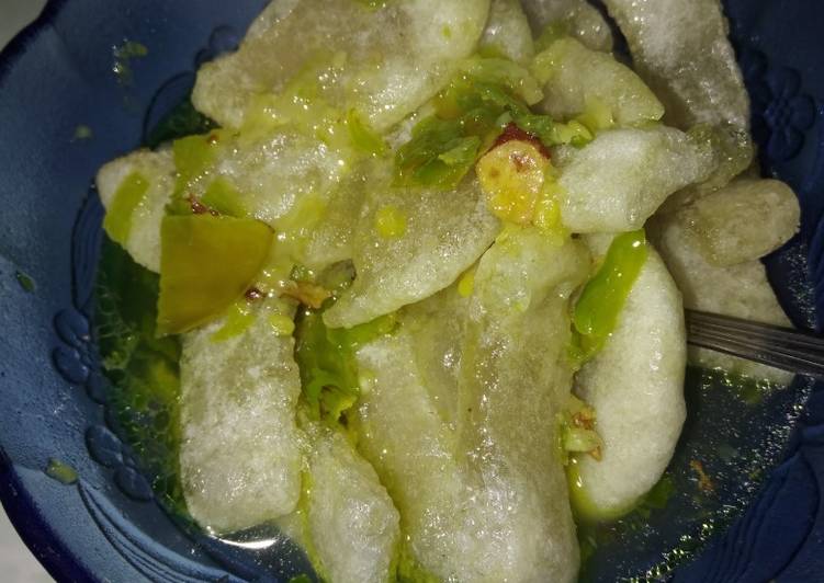 Cireng banjur sambel ijo