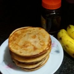 A picture of Eggless banana pancake.
