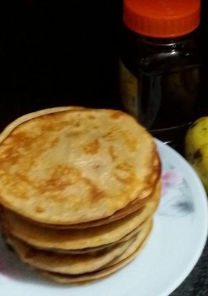 A picture of Eggless banana pancake.