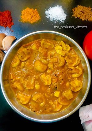 A picture of Mushroom curry.