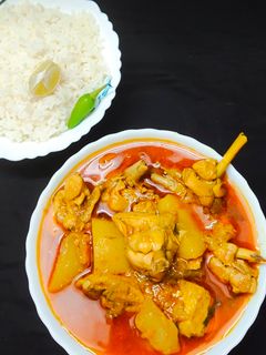 চিকেনের হালকা ঝোল (chicken er halka jhol recipe in Bengali) রেসিপির প্রধান ছবি