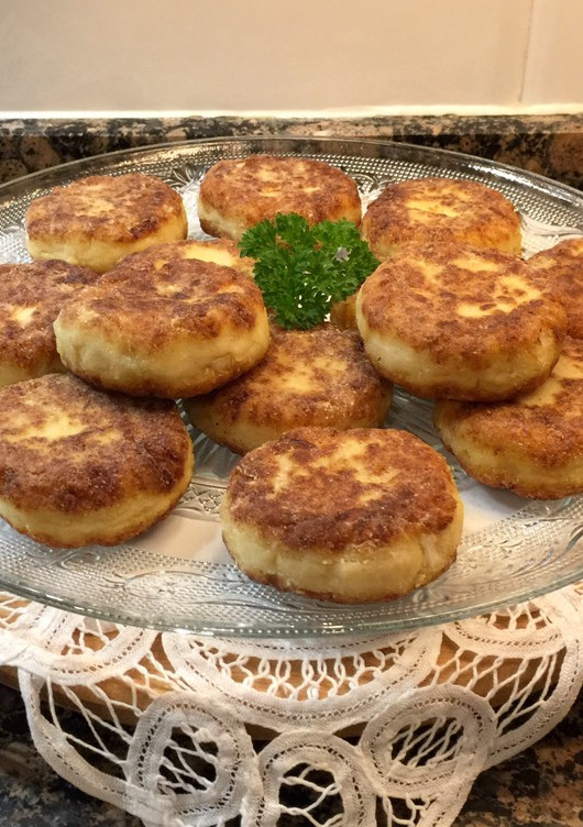 Una foto de Tortitas de coliflor con queso fresco o ricotta, sin gluten