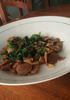 Foto resep Oseng kangkung bakso