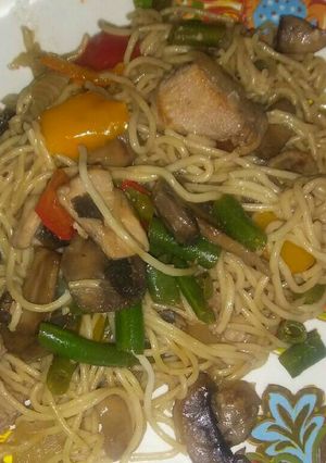 Una foto de Chow mein