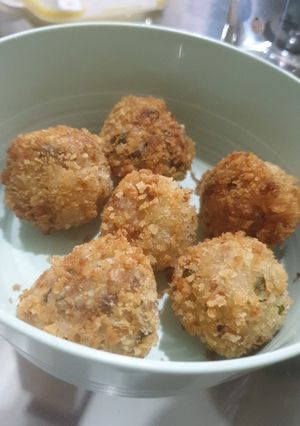 Foto resep Bola nasi salmon wortel (MPASI SIMPLE 1Y+)