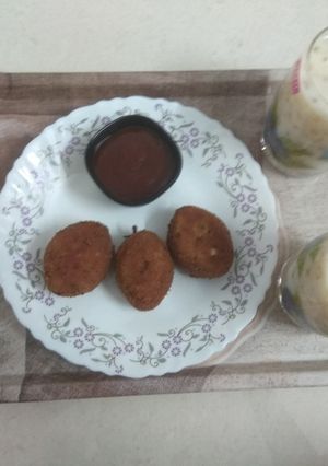A picture of Veggie Cutlet, Sabudana payasam.