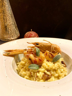Foto di “Risottino agli scampi, lardo di colonnata e salvia fritta”