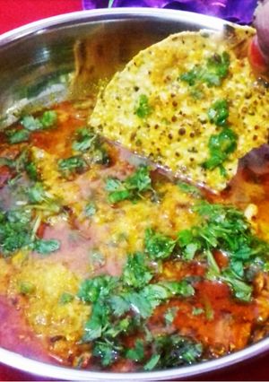 पापड़ की सब्जी (Papad ki sabzi recipe in Hindi) रेसिपी मुख्य फोटो
