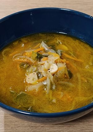 Una foto de Sopa juliana al Jerez con sabor Cookpad