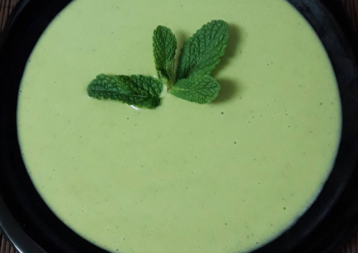 Crema de guisantes a la menta