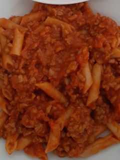 Una foto de Macarrones con carne picada