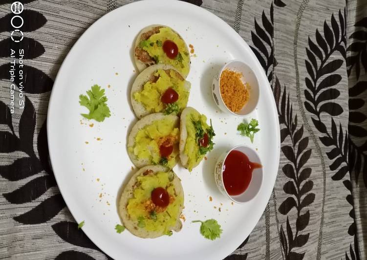 Step-by-Step Guide to Make Quick Mini moong dal masala dosa