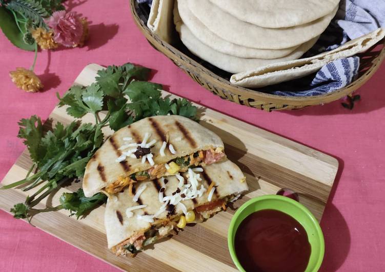 Simple Way to Make Any-night-of-the-week Homemade pita bread and pockets