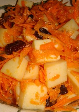 Una foto de Ensalada agridulce especial para Navidad 🎄