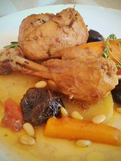Una foto de Pollastre rustit a la catalana (pollo rustido a la catalana)