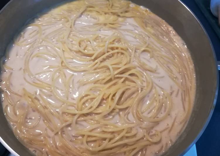 Día de las Madres. Spaghetti en crema de camarones