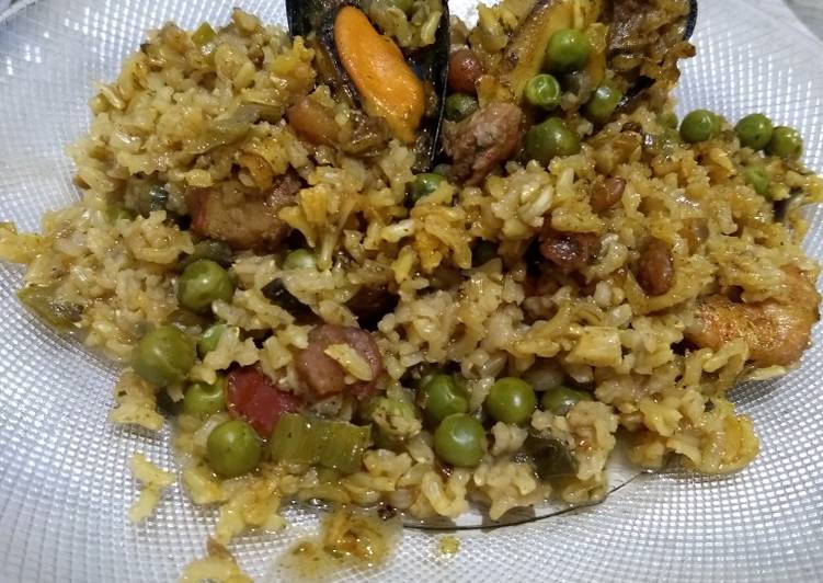 Arroz de mar tipo paella