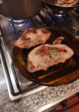 Una foto de Bifes de cuadril mediterráneos