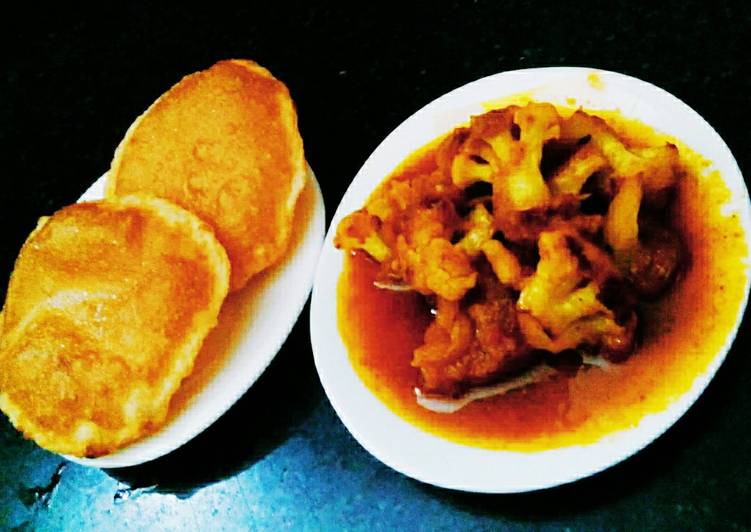 Gobhi sabji with poori