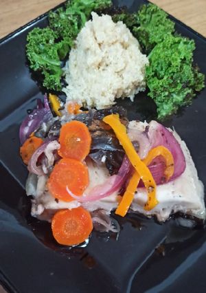 Una foto de Surubi con vegetales