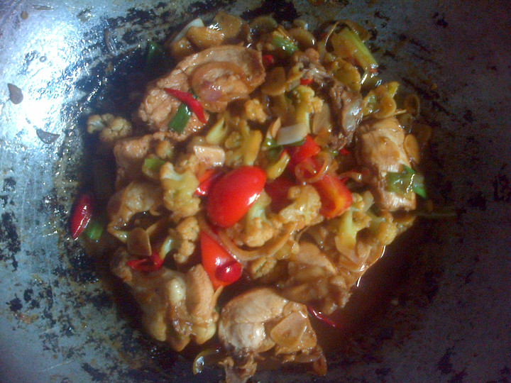  Bagaimana cara membuat Ayam Kecap Bombay yang sedap