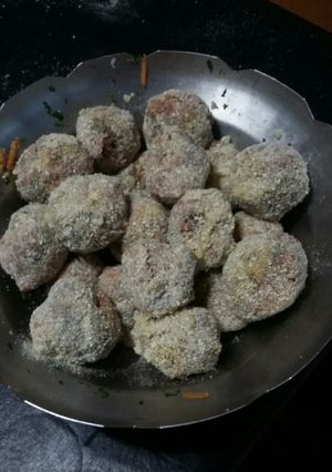 Una foto de Albóndigas rellena con queso