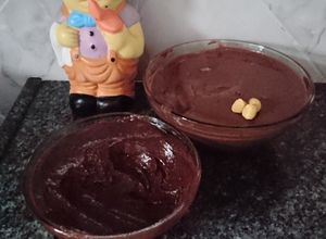 Una foto de Pasta de chocolate y avellanas (Nutella) 🌰🍫