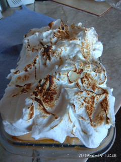 Una foto de Crema pastelera con vainillas y merengue
