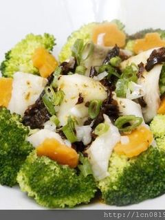 櫻花蝦xo醬蒸鯛魚 的食譜成品照片