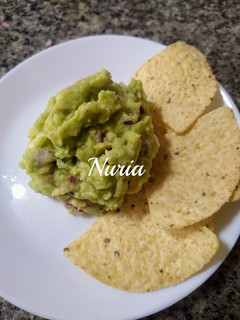 Una foto de Guacamole casero