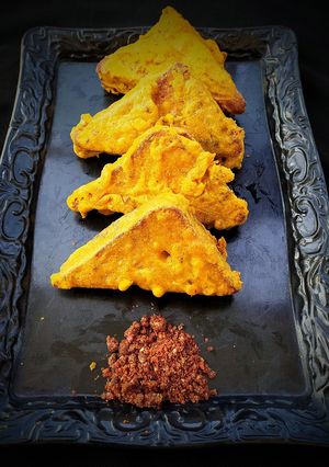 A picture of Bread Pakoda.