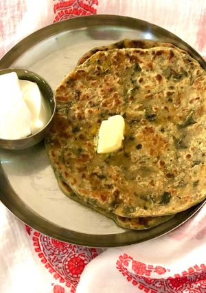 A picture of Methi aloo Paratha.