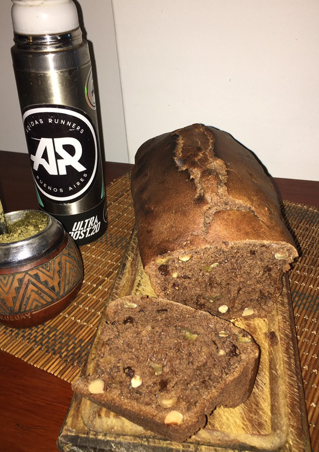 Una foto de Mega budín integral con frutos secos 💫