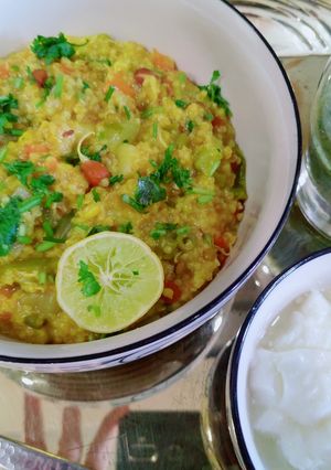 A picture of Vegetable Dalia.