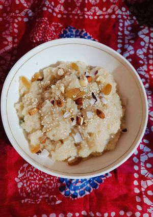 A picture of Semolina Halwa.