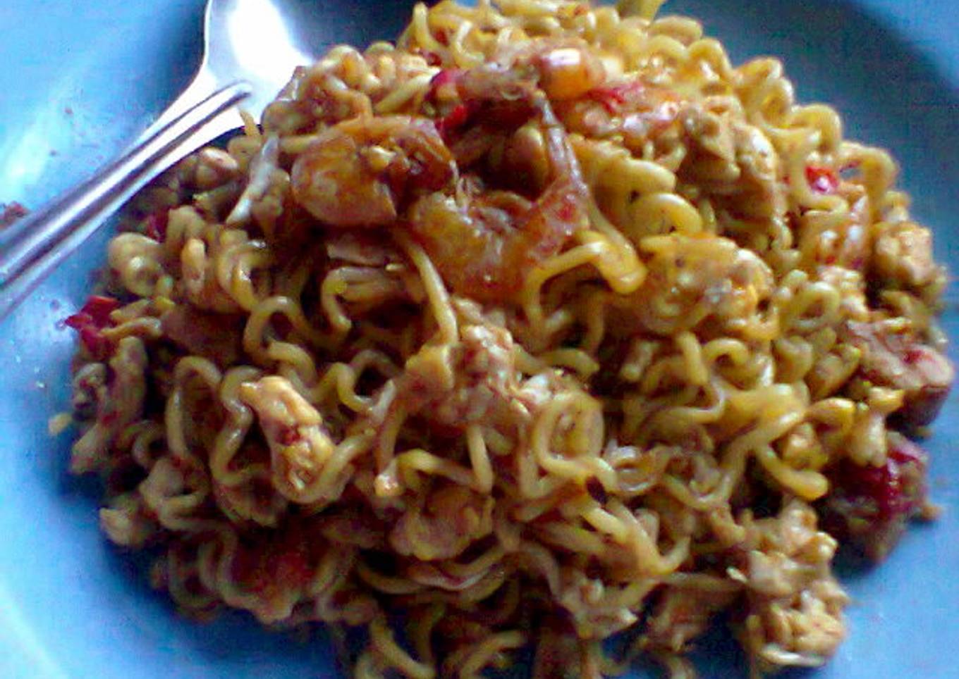 Langkah Mudah untuk Menyiapkan Indomie Goreng Udang Balado, Enak Banget