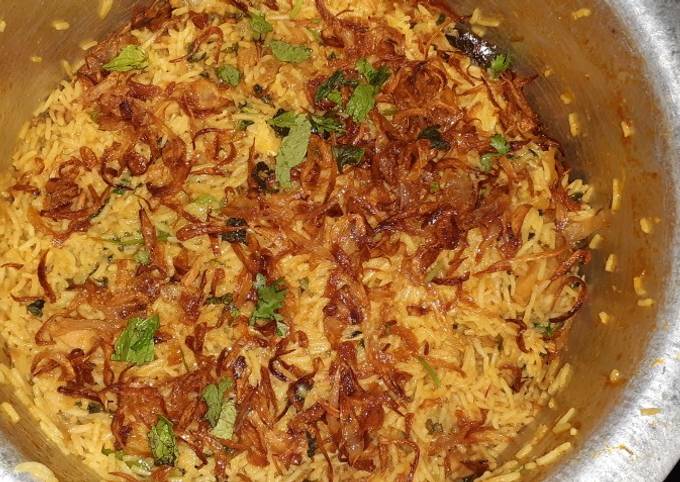 Chicken semi dum biryani