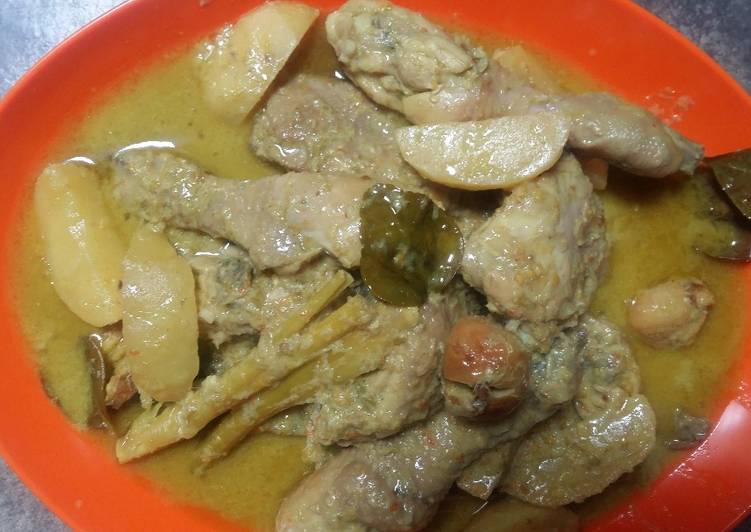Langkah Mudah untuk Menyiapkan Ayam gulai pedas Anti Gagal