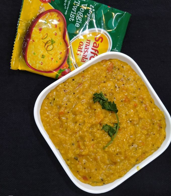 A picture of Saffola masala oats.