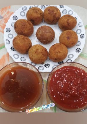 आलू ब्रेड बॉल्स (aloo bread balls recipe in Hindi) रेसिपी मुख्य फोटो