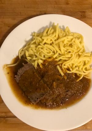 Rinderbraten mit Rotwein-Balsamico-Sauce Rezepthauptbild