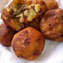 A picture of Potato balls 🍠.