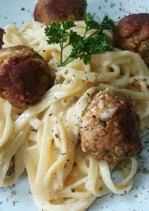 A picture of Tasty meatballs.