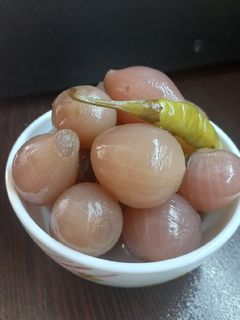 عکسی از دستور ترشی پیاز