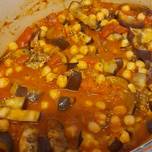 Vegan lebanese stew with aubergine, chickpeas and mint