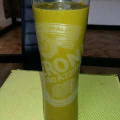 A picture of Healthy green smoothie.