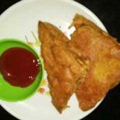 A picture of Bread pakora.